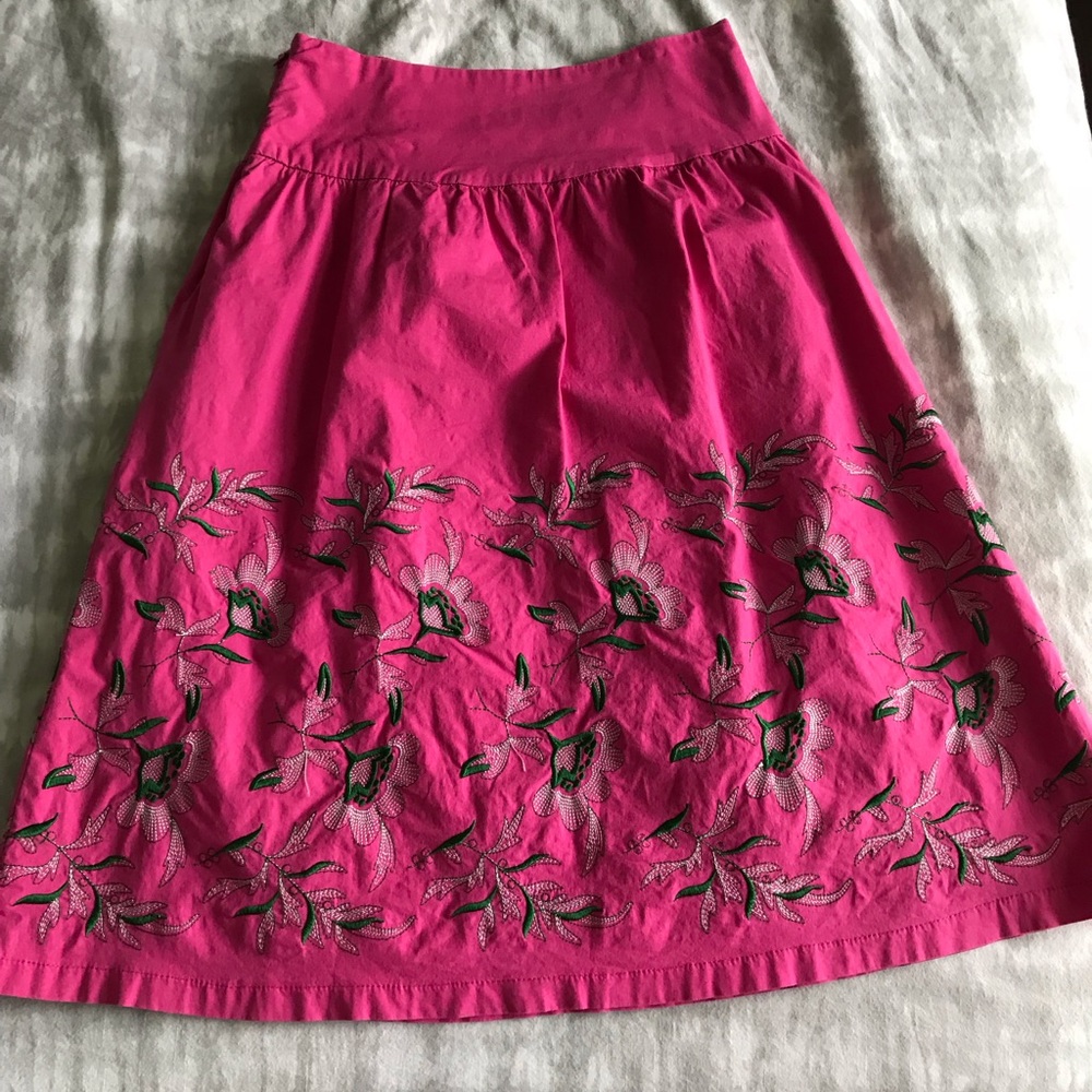 Embroidered skirt!